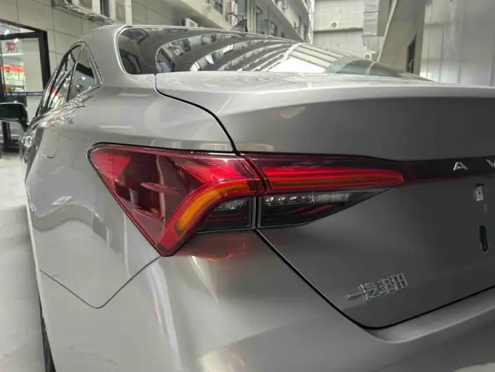 Toyota Avalon 2023 Model 2.0L CVT Deluxe Edition – фото 6