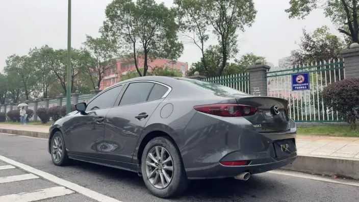 Mazda3 Axela 2022 Model 2.0L Automatic Zhi Engine Edition – фото 4