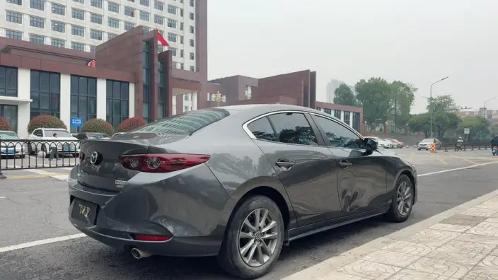 Mazda3 Axela 2022 Model 2.0L Automatic Zhi Engine Edition – фото 6