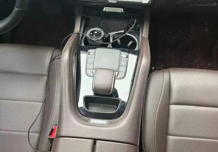 Mercedes-Benz GLE Imported 2022 Model GLE 350 4MATIC Fashion Model – фото 10