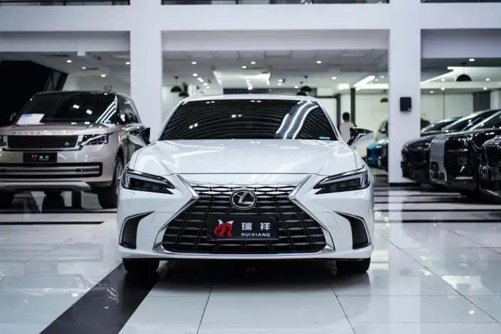 Lexus ES 2025 Model 200 Premium – фото 2