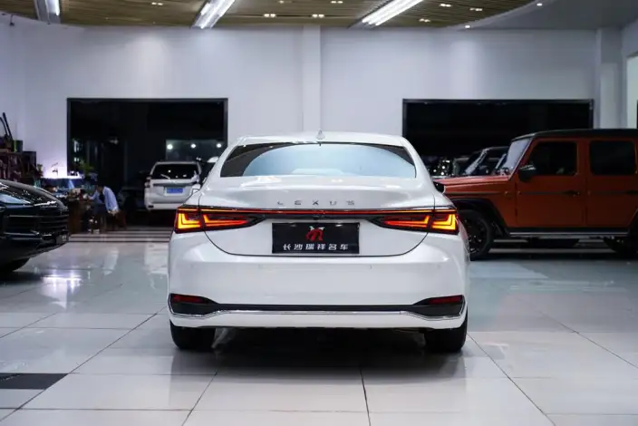 Lexus ES 2025 Model 200 Premium – фото 5