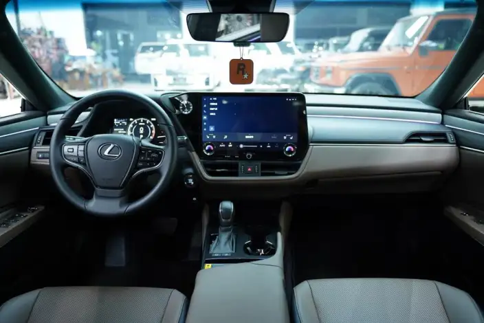 Lexus ES 2025 Model 200 Premium – фото 9