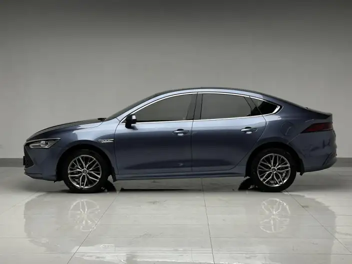 BYD Qin PLUS DM 2024 Model Honor Edition DM-i 120KM Leading Model – фото 4