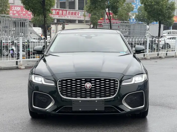 Jaguar XFL 2023 Model 2.0T P250 2WD Exclusive Deluxe Edition – фото 2