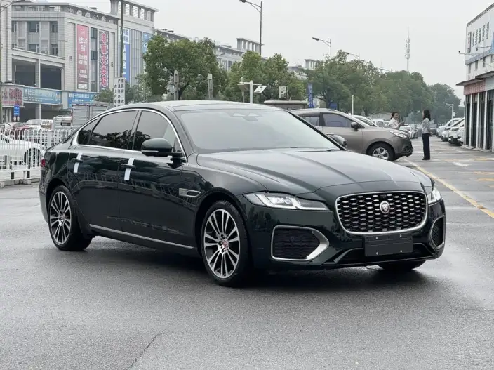 Jaguar XFL 2023 Model 2.0T P250 2WD Exclusive Deluxe Edition – фото 3