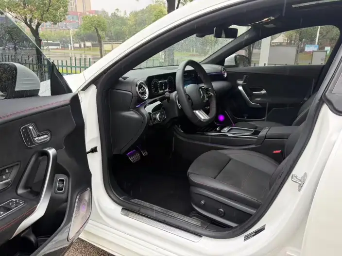 Mercedes-Benz CLA Imported 2024 Model CLA 200 Four-door Coupe – фото 8