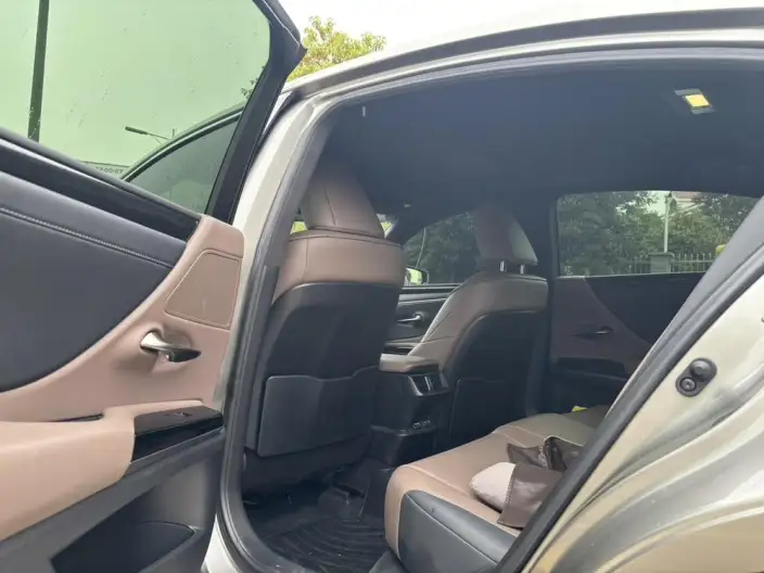 Lexus ES 2022 Model 200 Superior Edition – фото 9