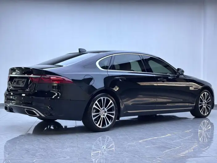 Jaguar XFL 2024 Model 2.0T P250 2WD Exclusive Deluxe Edition – фото 6