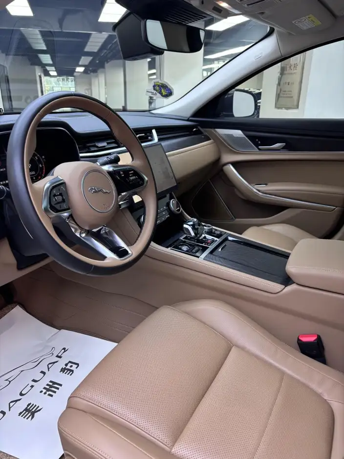 Jaguar XFL 2024 Model 2.0T P250 2WD Exclusive Deluxe Edition – фото 9