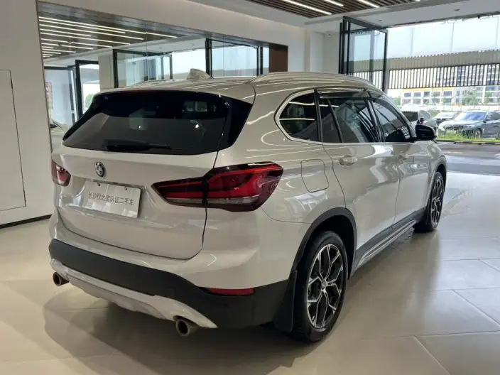 BMW X1 2022 Model sDrive20Li Fashion Model – фото 6
