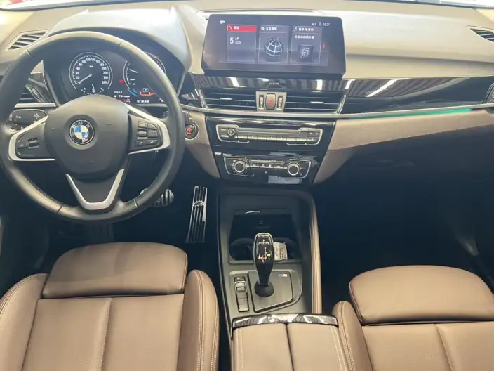 BMW X1 2022 Model sDrive20Li Fashion Model – фото 8