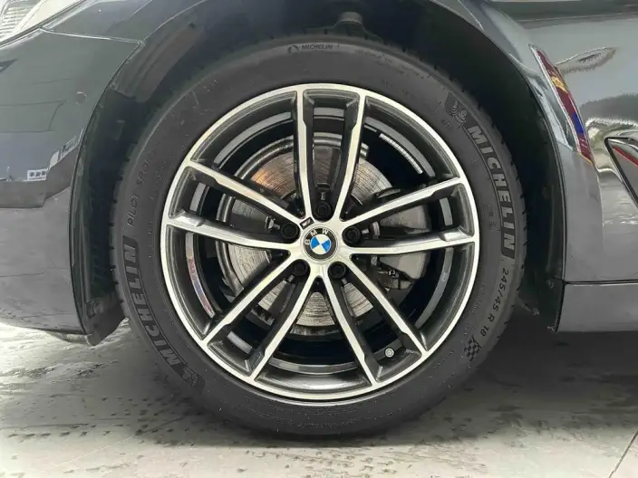 BMW 5 Series Imported 2022 Model 525i M Sports Set – фото 5