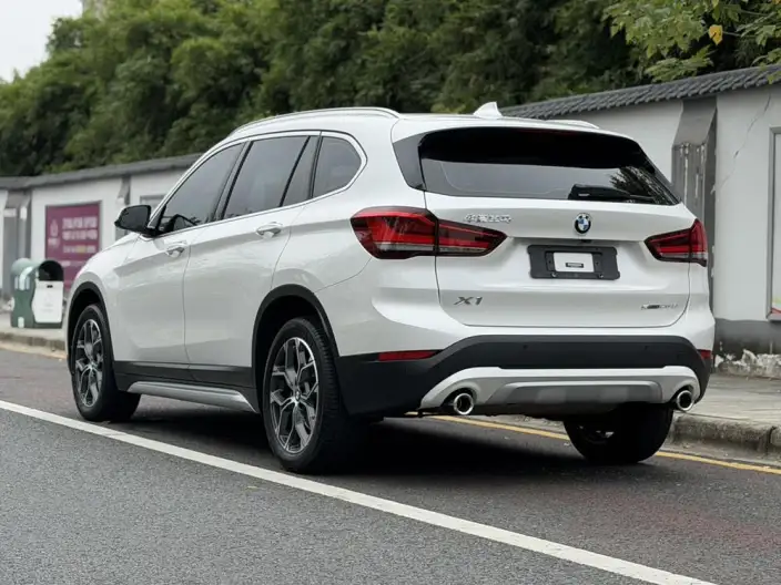 BMW X1 2022 Model sDrive20Li Fashion Model – фото 5