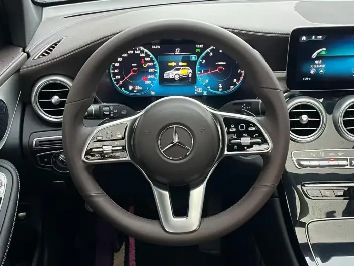 Mercedes-Benz GLC 2022 Model Facelift II GLC 260 L 4MATIC Dynamic Model – фото 6