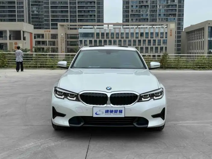 BMW 3 Series 2022 Model 320i Sports Set – фото 2