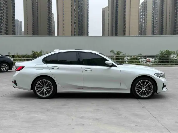 BMW 3 Series 2022 Model 320i Sports Set – фото 8