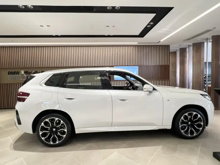 BMW X3 2025 Model xDrive30L Leading Model M Sports Set – фото 5