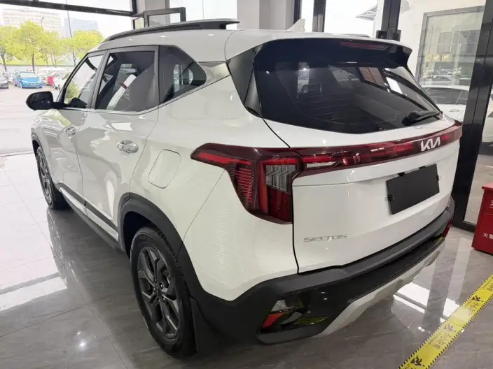 Kia Seltos 2023 Model 1.5L IVT Deluxe Edition