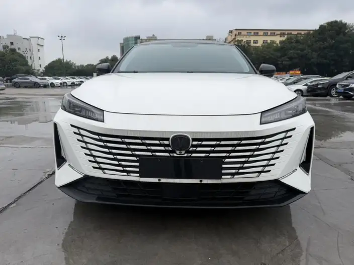 Changan Eado 2025 Model 1.5T DCT High Power Edition – фото 2