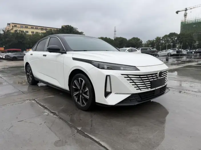 Changan Eado 2025 Model 1.5T DCT High Power Edition – фото 3