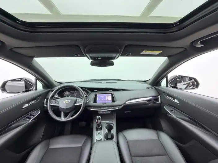 Cadillac XT4 2021 Model 28T 2WD Tech Model – фото 8