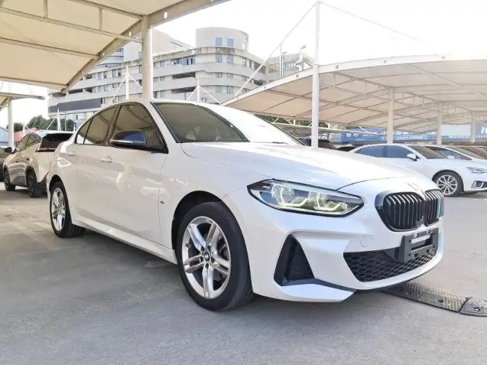 BMW 1 Series 2021 Model Facelift 120i M Sports Night Edition – фото 3
