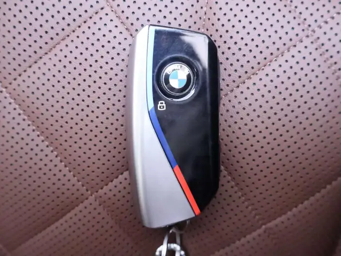 BMW X6 2023 Model xDrive40i Exclusive Model M Sports Set – фото 6