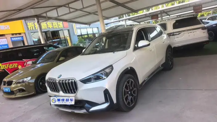 BMW X1 2023 Model sDrive25Li X Design Set – фото 1