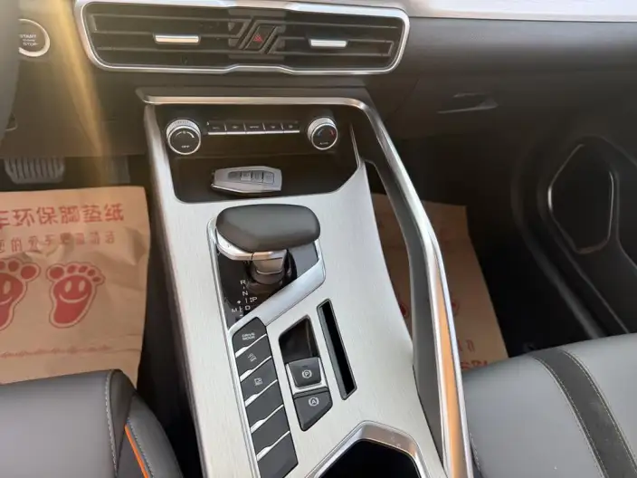 Geely Binyue 2023 Model 1.5T DCT Diamond Edition – фото 10