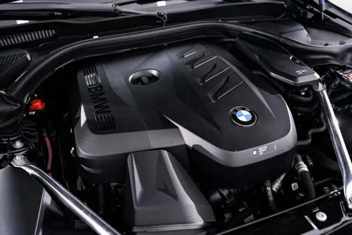 BMW 5 Series 2025 Model 530Li Leading Model M Sports Set – фото 7