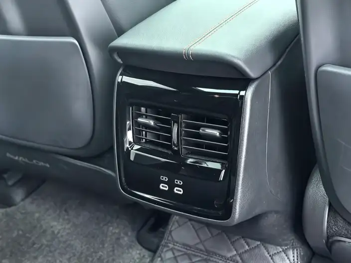 Toyota Avalon 2024 Model Intelligent Hybrid 2.0L E-CVT Deluxe Edition – фото 10