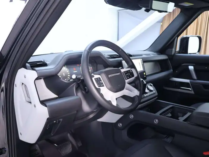 Land Rover Defender 2023 Model Facelift 110 P400 X-Dynamic HSE – фото 10