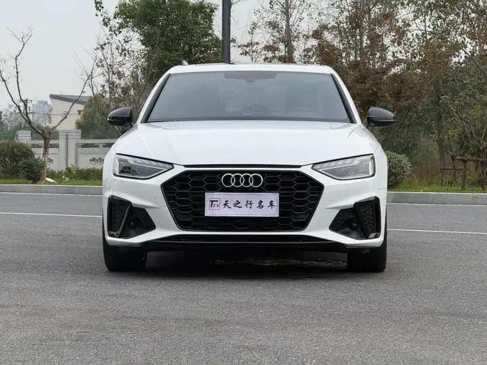 Audi A4 L 2023 Model 40 TFSI Luxury Dynamic Model – фото 2