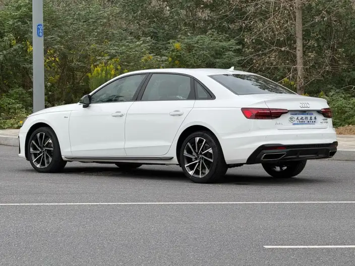 Audi A4 L 2023 Model 40 TFSI Luxury Dynamic Model – фото 3