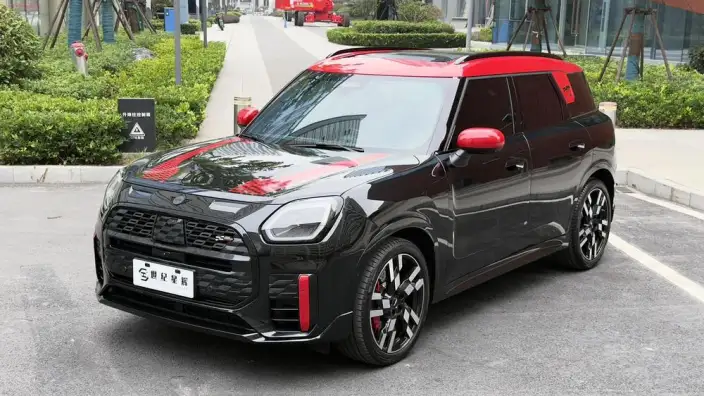 MINI JCW COUNTRYMAN 2024 Model 2.0T JOHN COOPER WORKS ALL4 – фото 8