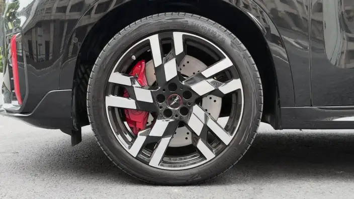 MINI JCW COUNTRYMAN 2024 Model 2.0T JOHN COOPER WORKS ALL4 – фото 9