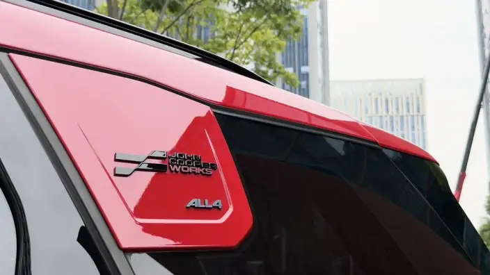 MINI JCW COUNTRYMAN 2024 Model 2.0T JOHN COOPER WORKS ALL4 – фото 10