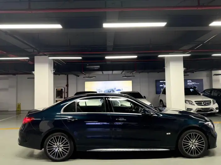 Mercedes-Benz C-Class 2026 Model C 260 L Sports sedan – фото 8