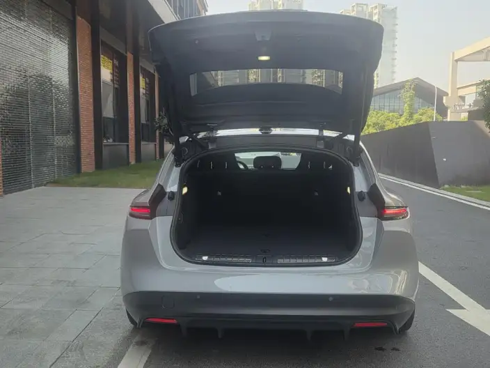 NIO ET5T 2024 Model 75kWh – фото 8