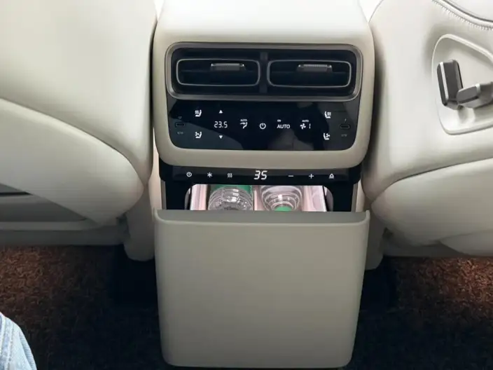 Li Auto i6 2025 Model 4WD Standard Edition – фото 8