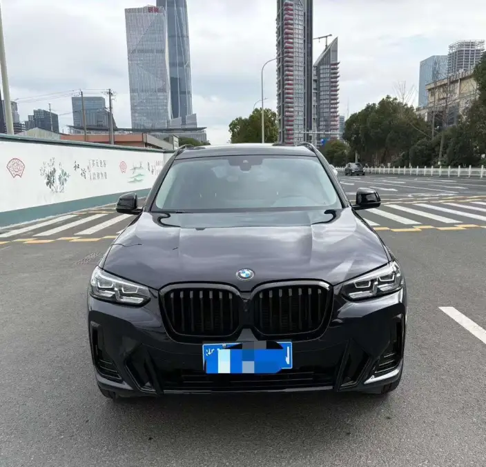 BMW X3 2023 Model xDrive30i Exclusive Model M Night Set – фото 2