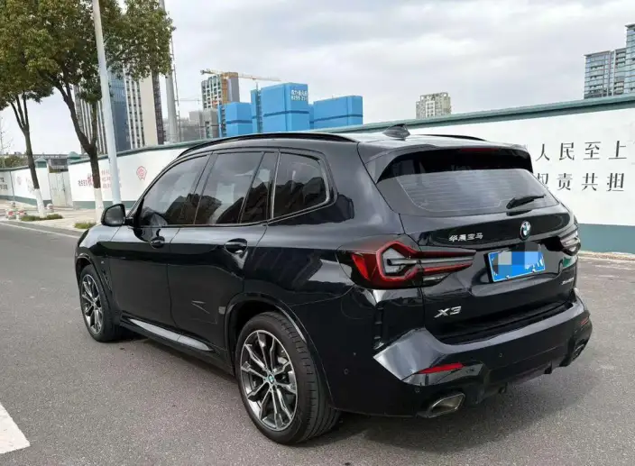 BMW X3 2023 Model xDrive30i Exclusive Model M Night Set – фото 3