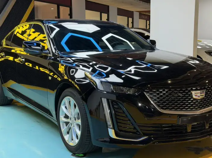 Cadillac CT5 2023 Model 28T Fashion Model – фото 2