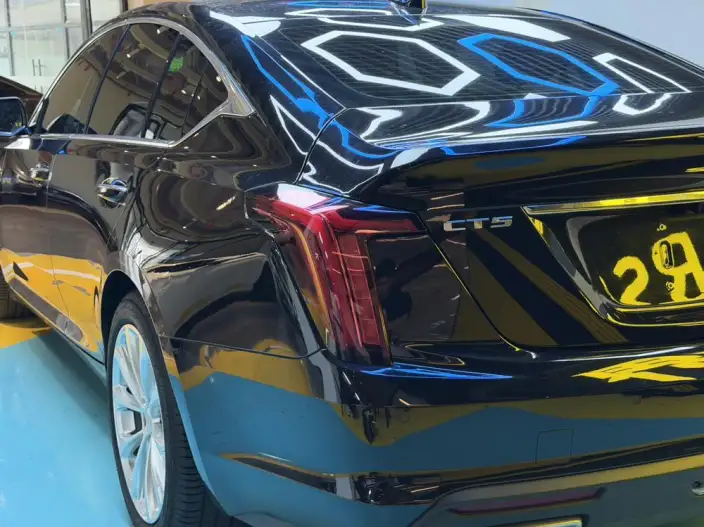 Cadillac CT5 2023 Model 28T Fashion Model – фото 3
