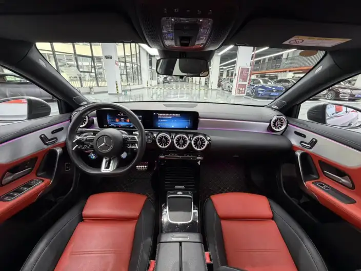 Mercedes-Benz A-Class AMG 2024 Model Facelift AMG A 35 L 4MATIC – фото 10