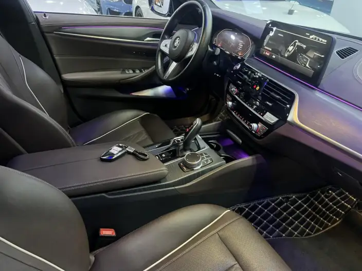 BMW 5 Series 2023 Model 530Li Leading Model M Sports Set – фото 7
