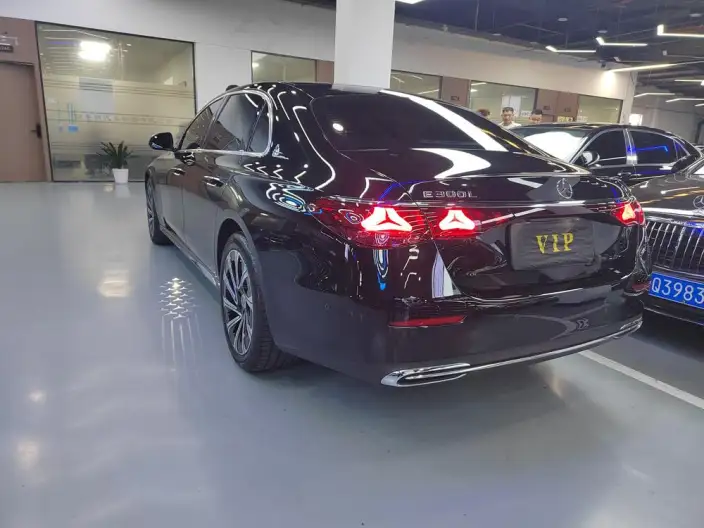 Mercedes-Benz E-Class 2024 Model E 300 L Fashion Model sedan – фото 4