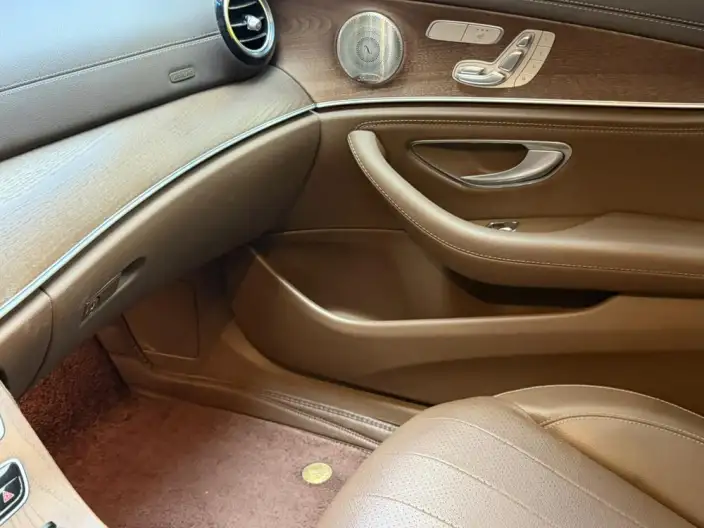 Mercedes-Benz E-Class 2023 Model E 300 L Luxury Model sedan – фото 6