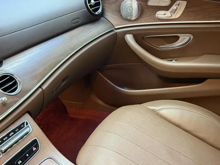Mercedes-Benz E-Class 2023 Model E 300 L Luxury Model sedan – фото 6